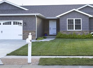 625 Orchard Ave, Chatham, IL 62629