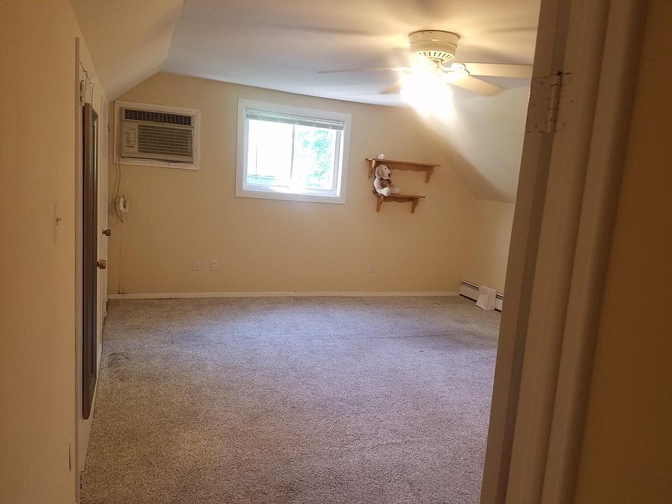 1st image of 94 Loop Dr Floor 2