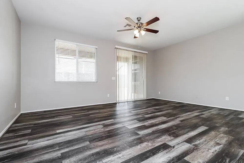 3 bed, 2.0 bath, 1699 sqft, $1,915 — Photo 4