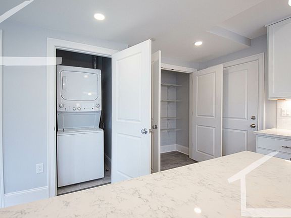 3rd image of 124 Kenrick St #F7