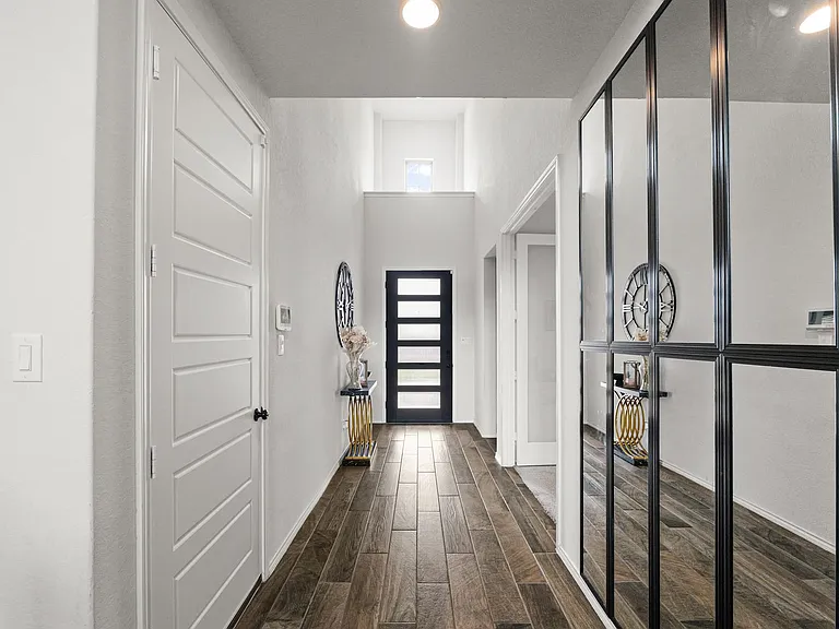 2426 Sueno Point — Photo 3