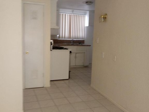 Living room to Kitchen