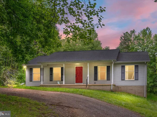 9537 Elihu Hill Rd, Marshall, VA 20115