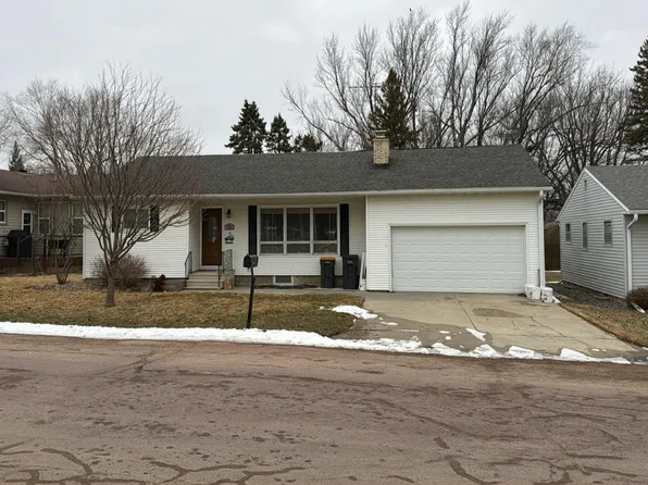 424 Eugene St, West Concord, MN 55985
