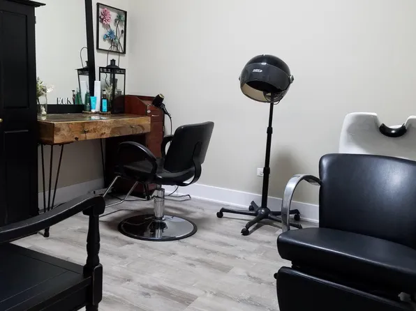 5637 W 63rd St, Chicago, IL