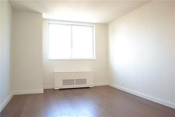 Rented by RELO REDAC INC. | media 15