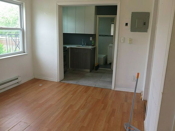 2nd image of 51 Bartlett St APT 3F