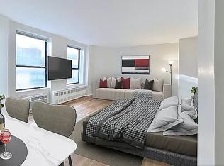 114 E 40th St APT 2A, New York, NY 10016
