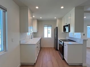 271 Corona Ave #6, Long Beach, CA 90803