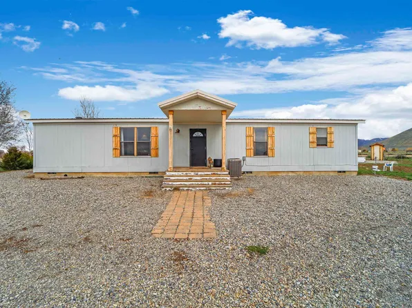230 Wapiti Rd, Gooding, ID 83327