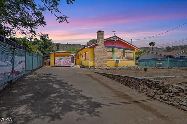 1st image of 531 Mesa Dr