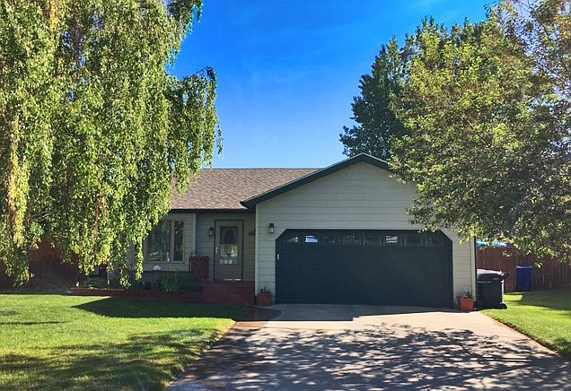 1st image of 3906 Tam O Shanter Dr