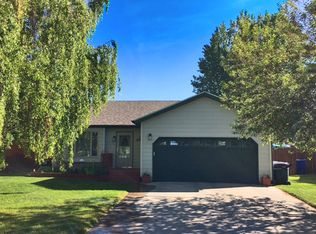 3906 Tam O Shanter Dr, Riverton, WY 82501