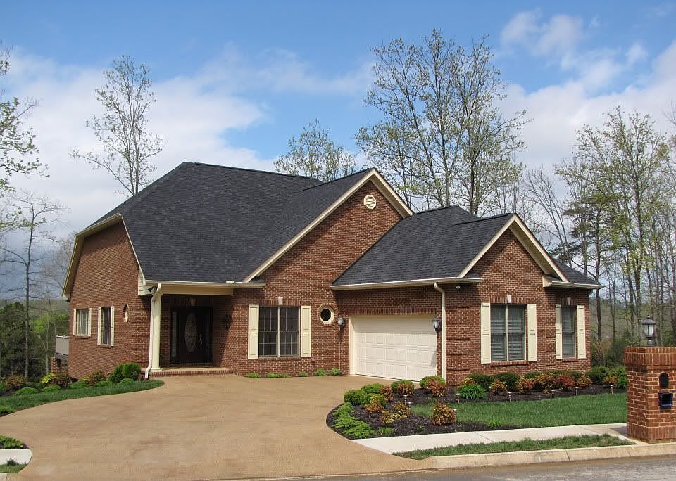 1st image of 525 Timberline Dr