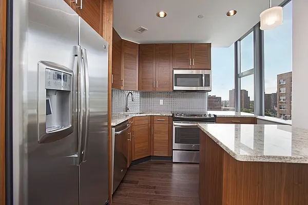 Rented by BLU Real Estate | media 7