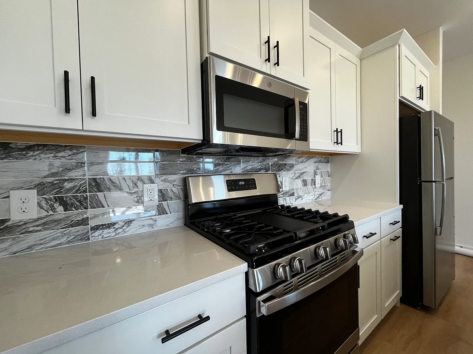 2 bed, 2.5 bath, 1668 sqft, $2,498 — Photo 3