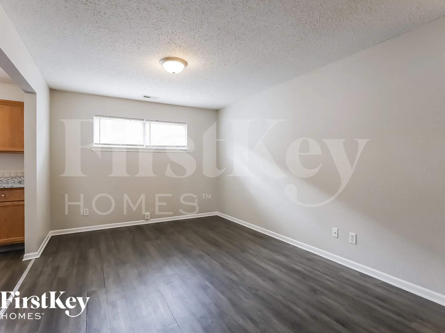 3 bed, 2.0 bath, 1384 sqft, $1,510 — Photo 4