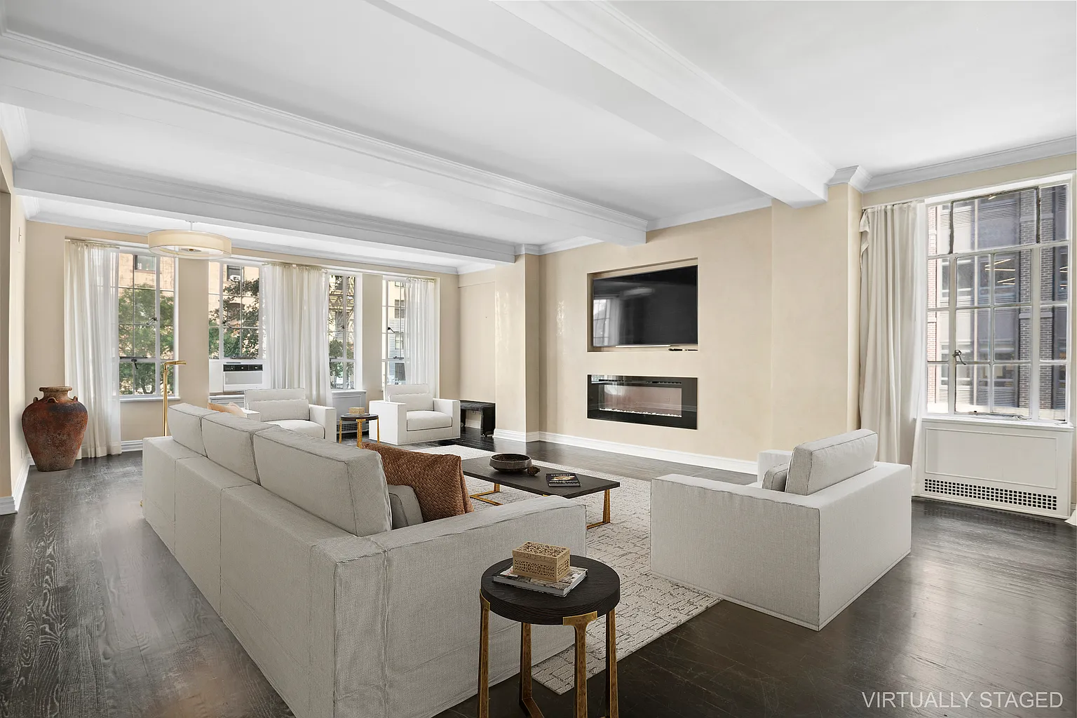 340 W 57th St APT 2B photo 1