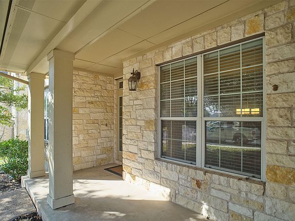 5th image of 1116 Hillridge Dr