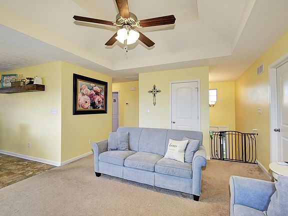 4th image of 391 Gentry Crossings Blvd