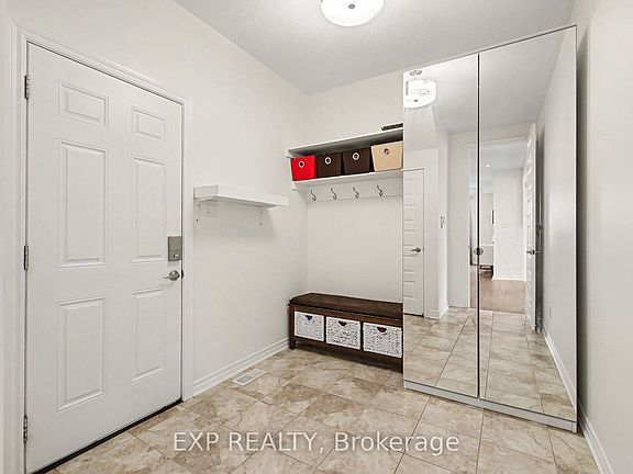5th image of 39 Pondhawk Way