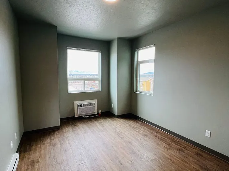 4405 Deveraux Pl — Photo 13