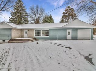 106 Horseshoe Dr, Moscow, PA 18444