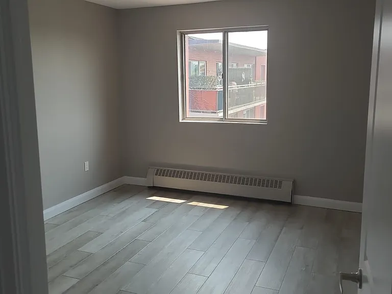 1 Humber Ct — Photo 5