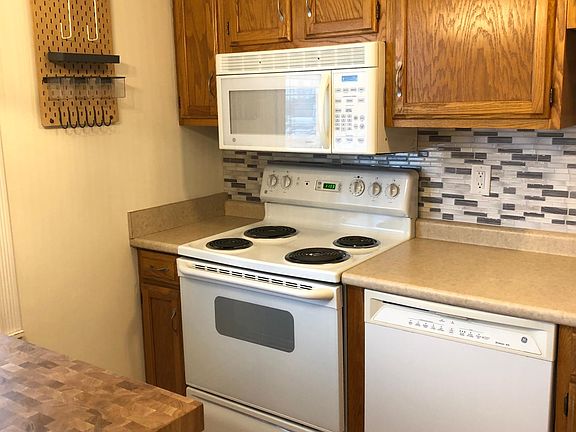 5th image of 306 Wilmington Ct