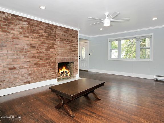 2nd image of 275 Davenport Ave