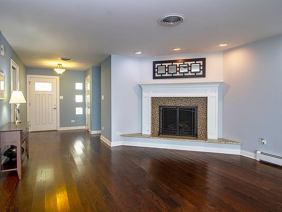 4th image of 6225 W 128th St