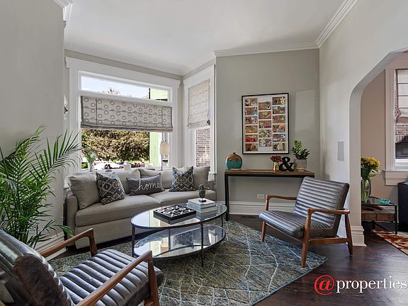 LIVING ROOM WITH BAY WINDOW