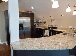 432 S Main St #2, Suffield, CT 06078