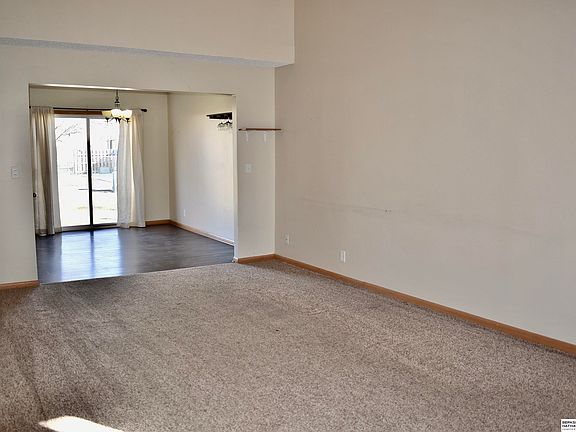 4th image of 2508-2510 Seaton St