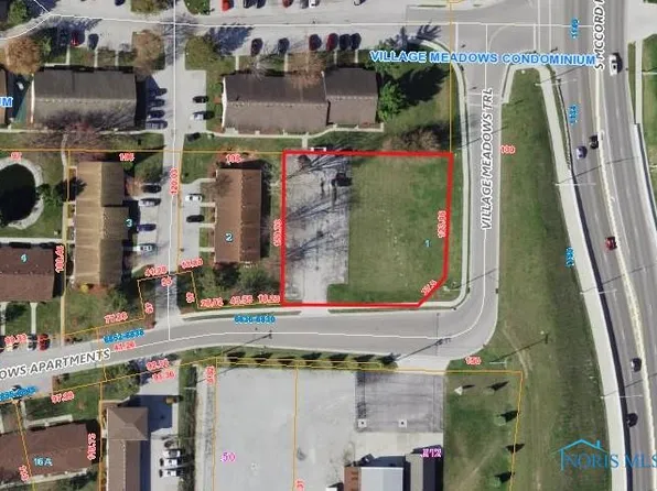 6826 Village Meadows Trl, Holland, OH 43528