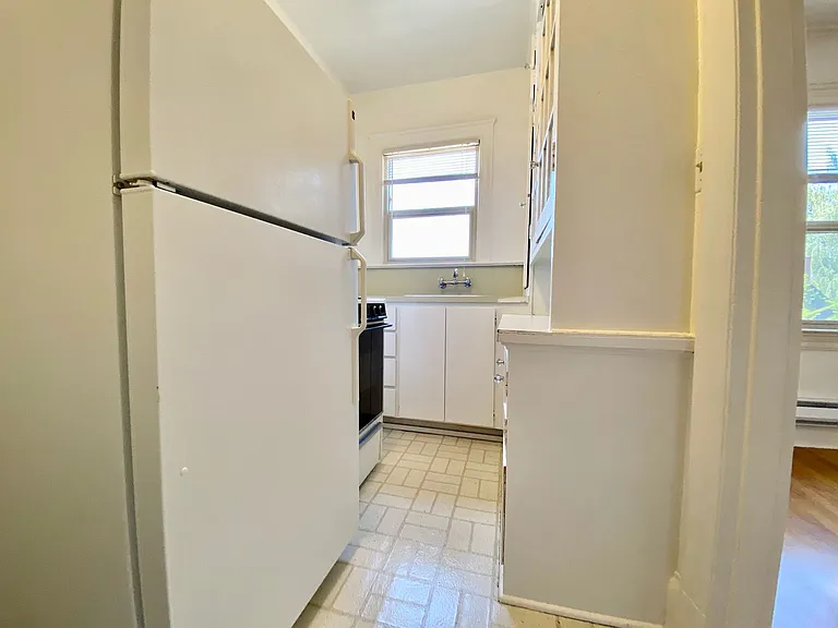 Campus Apartments — Photo 10