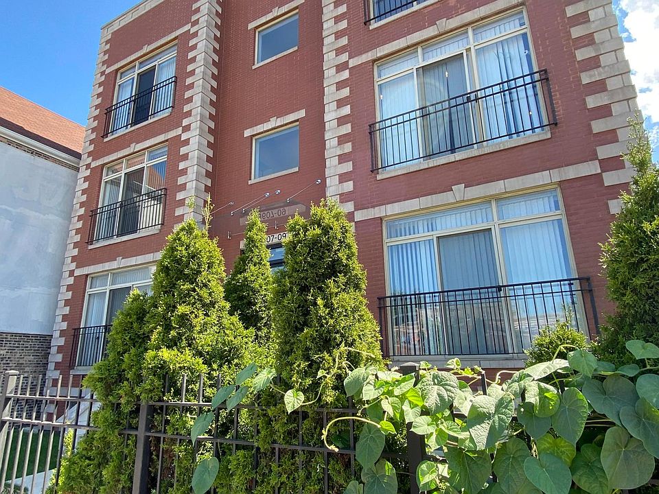 1st image of 3607 W Belmont Ave #2E
