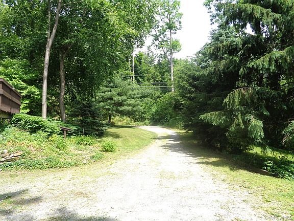 3rd image of 7 Holm Run