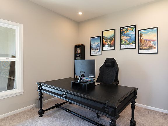 5th image of 3333 Mackenzie Ct
