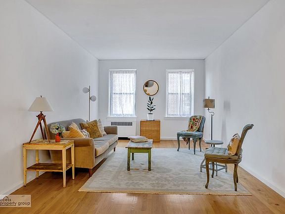 3rd image of 251 Seaman Ave APT 6C