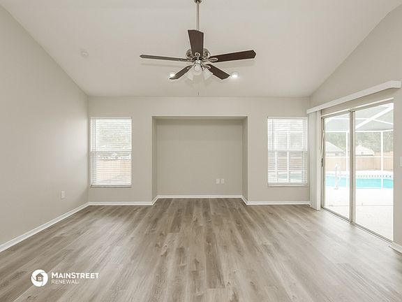 4th image of 10429 Crestfield Dr