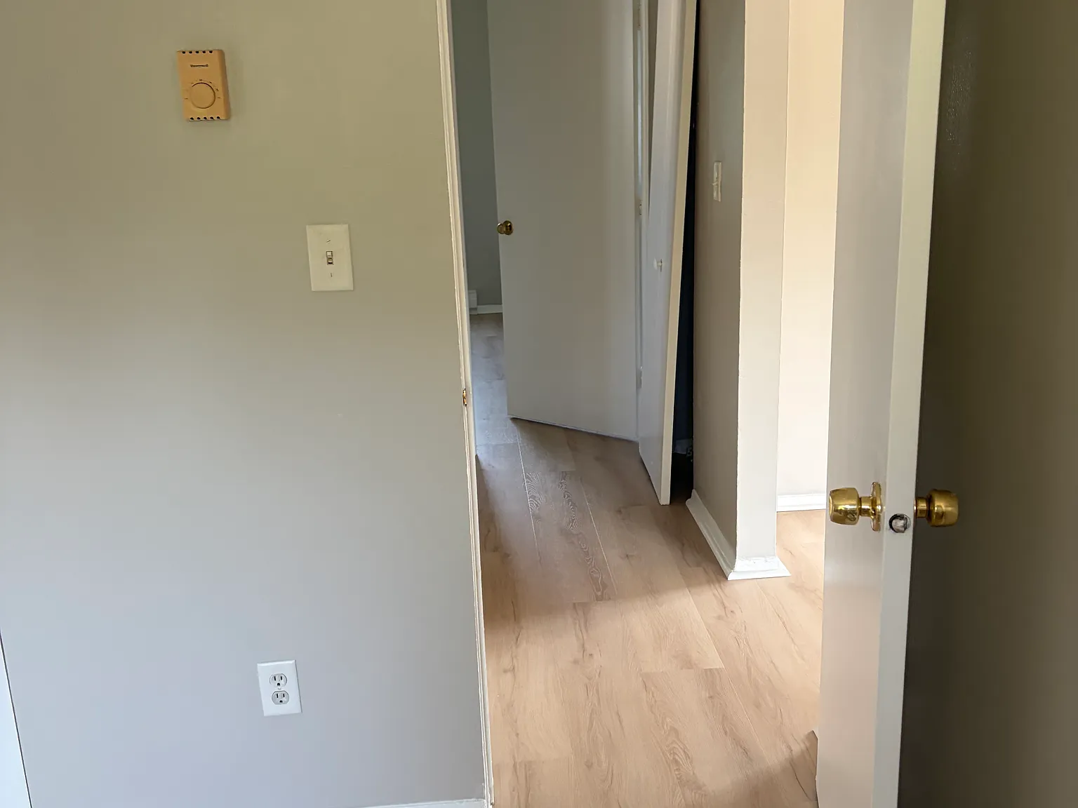 2 bed, 721 sqft, $925 — Photo 2