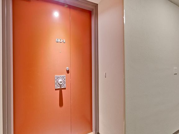 3rd image of 101 Alma St APT 804