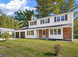24 Wakefield Dr, Newark, DE 19711
