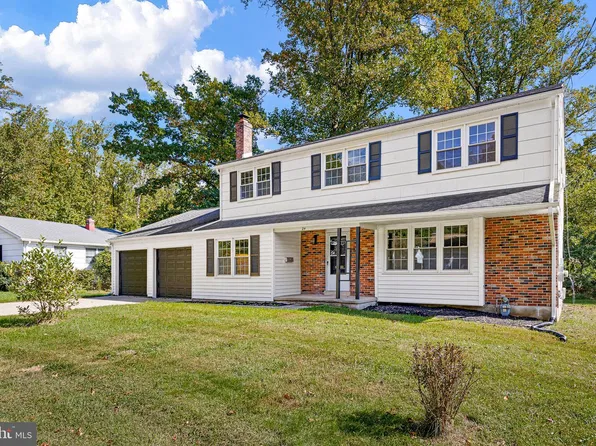 24 Wakefield Dr, Newark, DE 19711