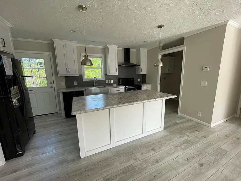 710 Spangler Dr — Photo 6