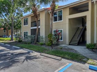 4020 Crockers Lake Blvd #14, Sarasota, FL 34238