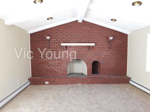3rd image of 30 College Dr