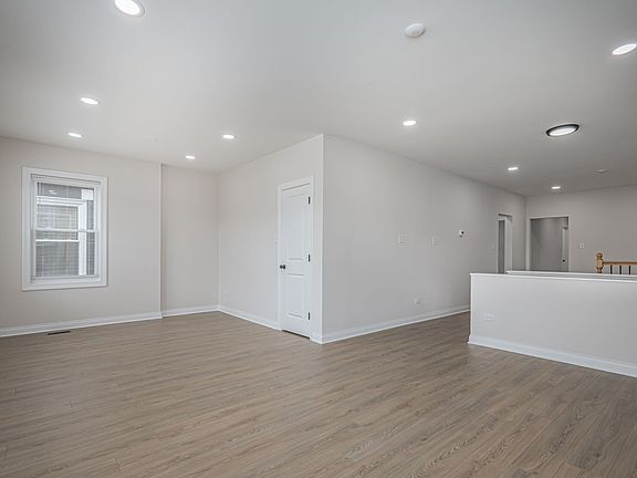 4th image of 8411 S Throop St