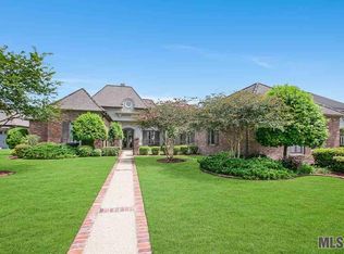 2606 University Club Dr, Baton Rouge, LA 70810